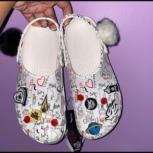 Rare Disney Cruella Crocs